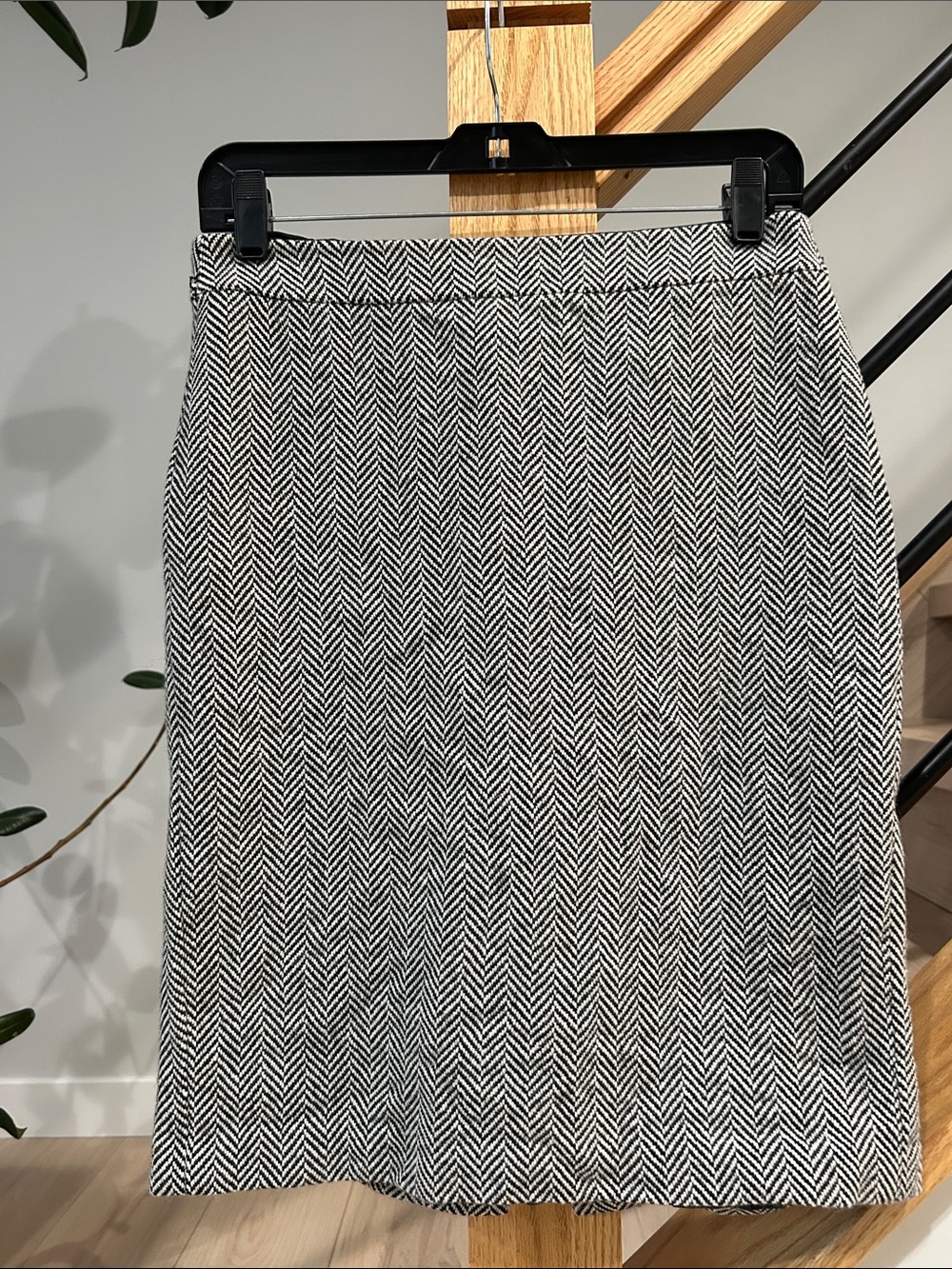 J. Crew Women’s Black and White Herringbone Pencil Skirt size 0